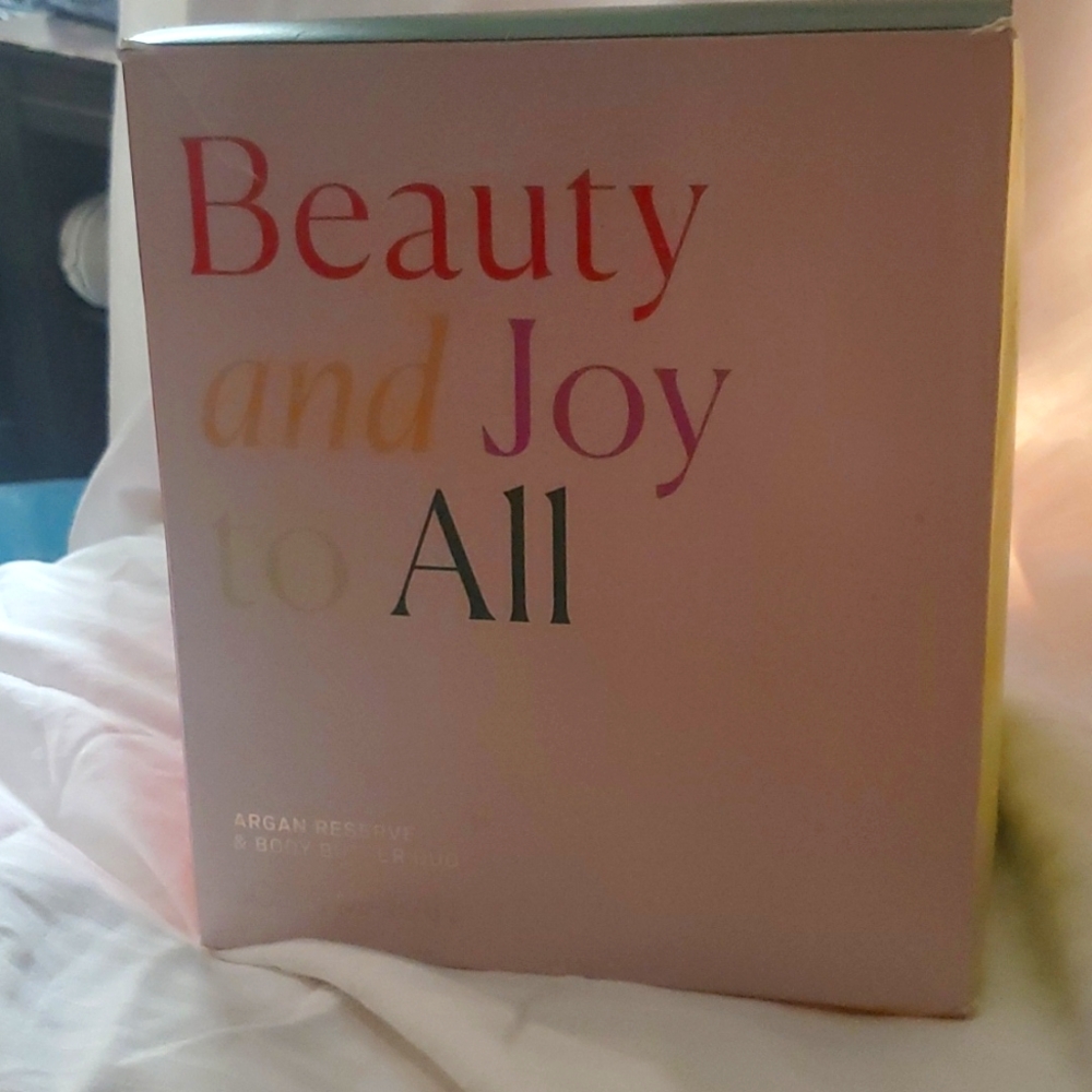 Make An Offer! Josie Maran Argan Reserve & Body Butter Duo